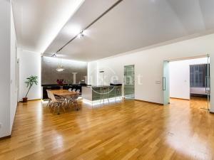 Prodej bytu 3+kk, Praha - Holešovice, Letohradská, 126 m2