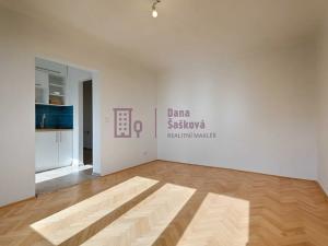 Pronájem bytu 2+1, Jindřichův Hradec, 52 m2