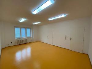 Pronájem kanceláře, Praha - Horní Počernice, Bystrá, 22 m2