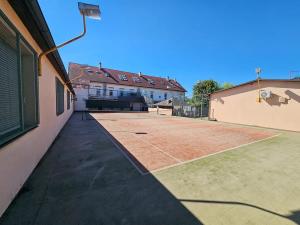 Prodej vily, Staré Město, Tovární, 400 m2