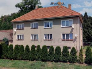 Prodej bytu 3+1, Nespeky, Benešovská, 77 m2