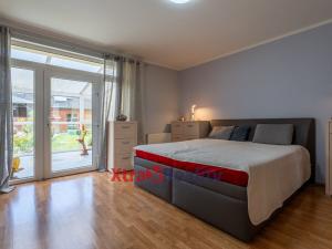 Prodej rodinného domu, Kadaň, Třešňová, 405 m2