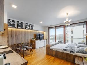 Pronájem bytu 1+kk, Praha - Holešovice, V háji, 35 m2