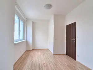 Pronájem bytu 2+kk, Praha - Strašnice, Černokostelecká, 47 m2