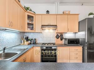 Prodej bytu 4+1, Teplice, Metelkovo náměstí, 120 m2