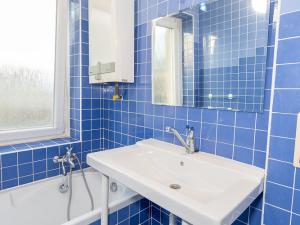 Pronájem bytu 1+1, Praha - Prosek, Nad Krocínkou, 50 m2