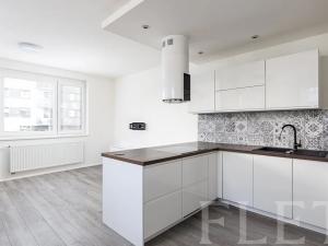 Pronájem bytu 4+kk, Praha - Střížkov, Zakšínská, 108 m2