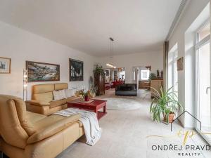 Prodej činžovního domu, Lety, Sokolská, 265 m2