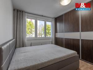 Prodej bytu 3+1, Klatovy - Klatovy III, Pod Hůrkou, 66 m2