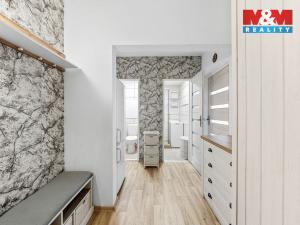 Prodej bytu 1+kk, Chlumec, Vyklická, 35 m2