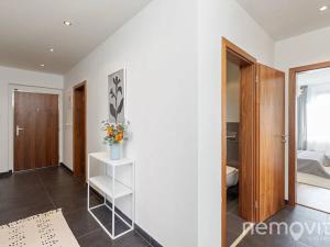 Prodej bytu 3+kk, Praha - Stodůlky, Tlumačovská, 93 m2