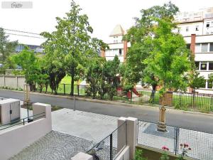 Pronájem bytu 1+kk, Praha - Bubeneč, Milady Horákové, 38 m2