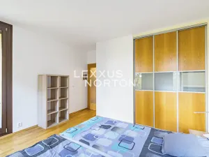 Pronájem bytu 2+kk, Praha - Podolí, V rovinách, 68 m2