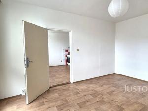 Pronájem bytu 1+1, Písek, nábřeží 1. máje, 39 m2