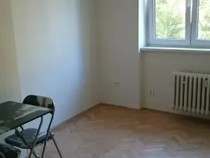 Pronájem bytu 1+kk, Praha - Vršovice, Jerevanská, 30 m2