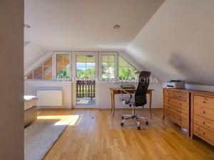 Prodej rodinného domu, Ledečko, 257 m2