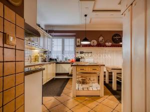 Prodej rodinného domu, Suchdol nad Lužnicí, Pražská, 180 m2