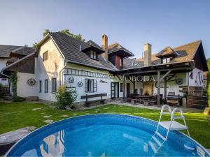 Prodej vícegeneračního domu, Dalečín, 536 m2