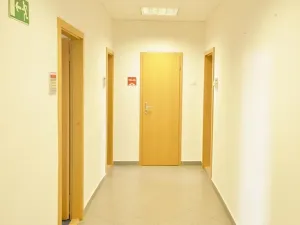 Pronájem kanceláře, Praha - Holešovice, Jablonského, 13 m2