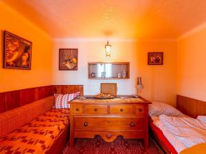 Prodej chaty, Dolany nad Vltavou, V Borovičkách, 48 m2