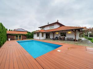 Prodej vily, Jesenice, Jiřinková, 330 m2