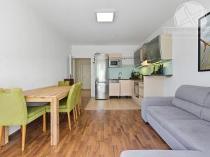 Prodej bytu 2+kk, Praha - Malešice, Univerzitní, 50 m2