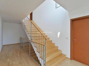 Pronájem rodinného domu, Praha - Nebušice, 360 m2