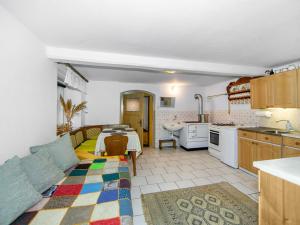 Prodej rodinného domu, Hlince, 61 m2