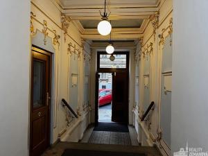 Pronájem bytu 1+kk, Praha - Vinohrady, 42 m2