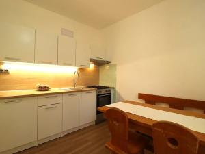 Pronájem bytu 2+1, Brno, Kvapilova, 56 m2