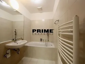 Pronájem kanceláře, Praha - Smíchov, Štefánikova, 63 m2