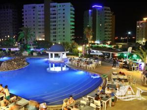 Prodej bytu 3+1, Trikomo, Kypr, 120 m2