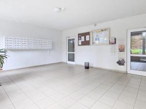 Pronájem bytu 2+1, Praha - Strašnice, Křenická, 60 m2