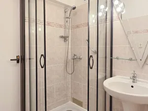 Pronájem bytu 2+1, Praha - Strašnice, Křenická, 60 m2