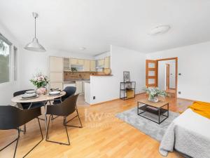 Prodej bytu 3+kk, Praha - Prosek, Vysočanská, 73 m2