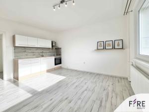 Prodej bytu 2+kk, Liberec - Liberec VI-Rochlice, Burianova, 42 m2