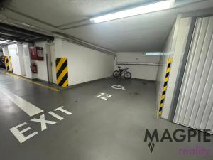 Prodej garáže, Praha - Uhříněves, Saturnova, 19 m2