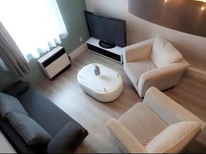 Pronájem bytu 2+kk, Praha, Plzeňská, 44 m2