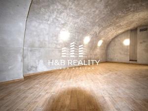 Pronájem obchodního prostoru, Praha - Malá Strana, Malostranské náměstí, 210 m2