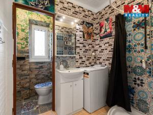 Prodej bytu 3+1, Jesenice, Školní, 55 m2