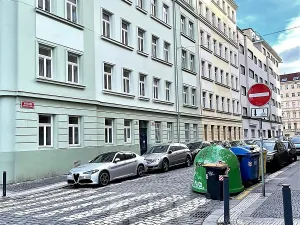 Pronájem bytu 2+kk, Praha - Holešovice, Umělecká, 58 m2