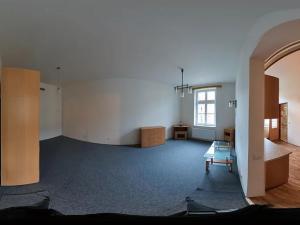 Pronájem bytu 2+kk, Praha - Malá Strana, Petřínská, 38 m2
