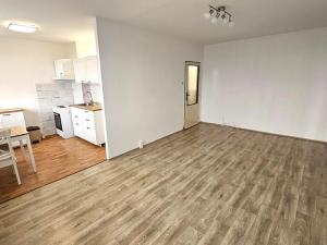 Prodej bytu 2+kk, Osek, Hrdlovská, 40 m2
