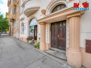 Prodej bytu 3+1, Plzeň - Jižní Předměstí, Klatovská třída, 100 m2