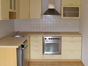 Pronájem bytu 2+1, Praha - Bubeneč, Šmeralova, 61 m2