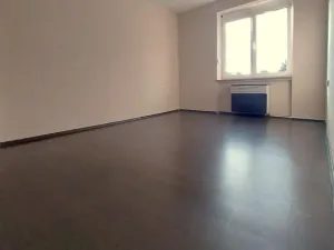 Prodej bytu 2+1, Hrádek, 1. máje, 46 m2