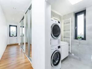 Pronájem rodinného domu, Přezletice, Školní, 120 m2