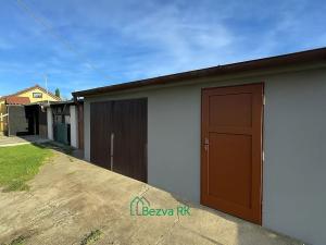 Prodej rodinného domu, Králův Dvůr, Pod Hájem, 270 m2