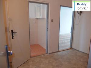 Pronájem bytu 3+1, Liberec, Dvorská, 60 m2