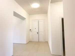 Pronájem bytu 3+1, Praha, 145 m2